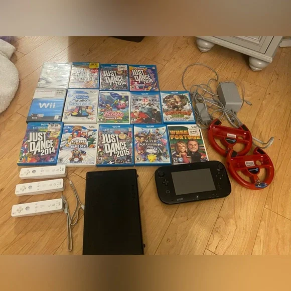 Wii U - のり）任天堂 Wii U＋PROコン＋Wiiコン＋ゲームソフト セット Amazon | Wii U プレミアムセット kuro【メーカー生産終了